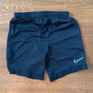 Nike dry fit shorts black